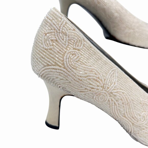 VINTAGE IVORY VALERIE STEVENS BEADED HEELS W/ BOX WEDDING FORMAL 8.5 - Picture 8 of 13